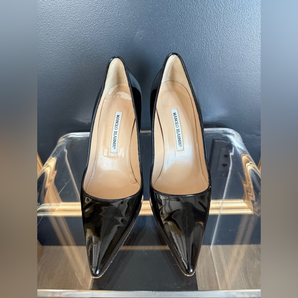 Manolo Blahnik Patent Black Pumps